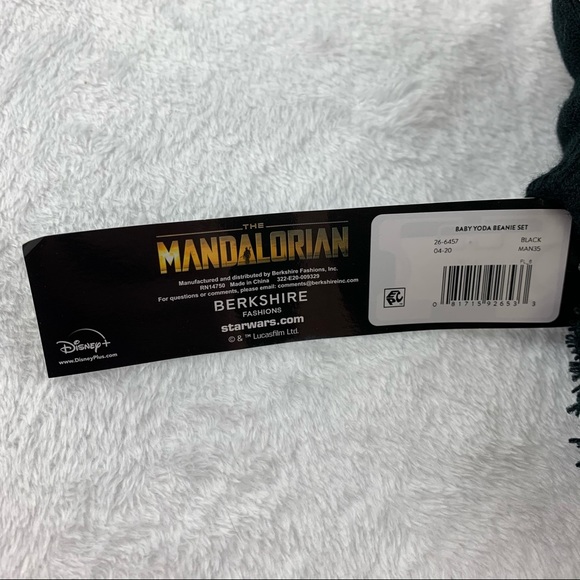 Disney Star Wars Baby Yoda Hat Mittens Set - Picture 10 of 13